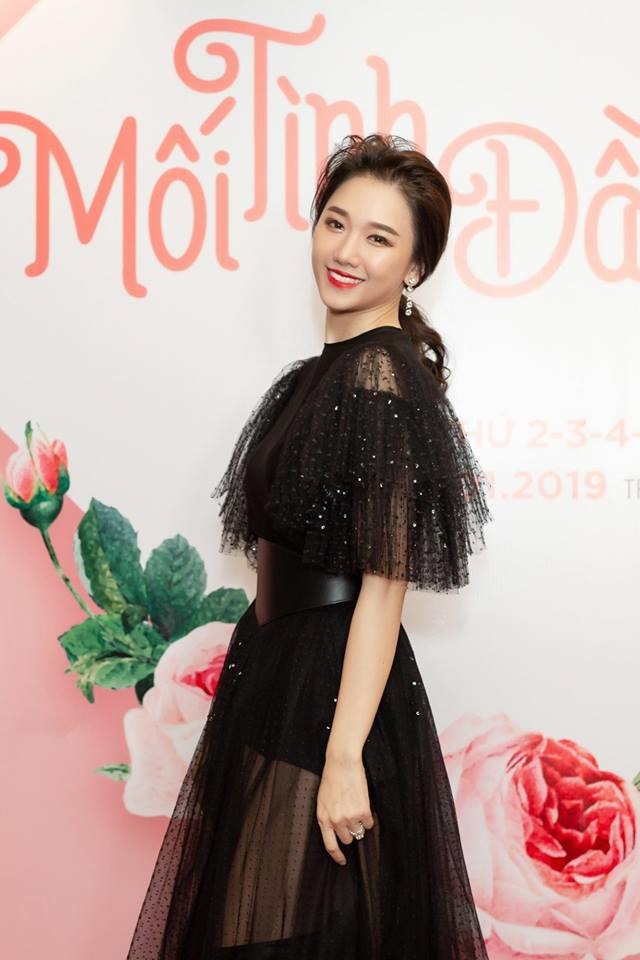 Hari Won cũng ngày càng được đánh giá cao về nhan sắc.