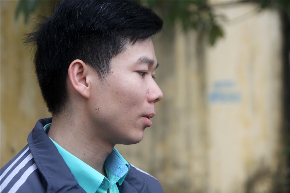 Bị cáo Hoàng Công Lương tại tòa. Ảnh Ngô Cường
