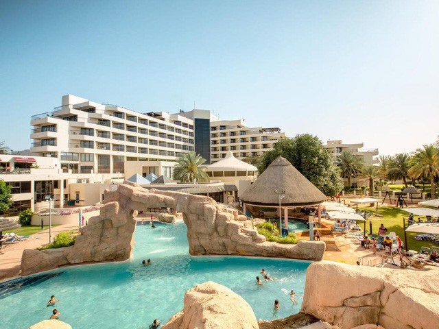 Danat Al Ain - một trong những khu nghỉ dưỡng hiện đại và cao cấp. Ảnh: Booking