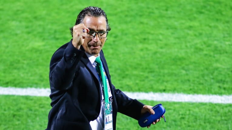 HLV Juan Antonio Pizzi từng giúp ĐT Chile vô địch Copa America Centenario 2017. Ảnh: AFC