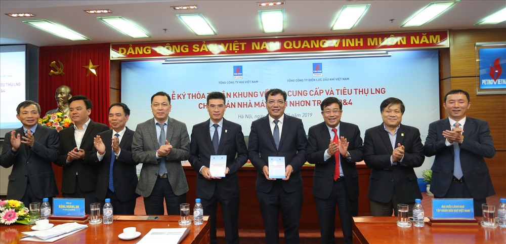 Lễ ký có đại diện các đối tác của PV GAS, PV Power.