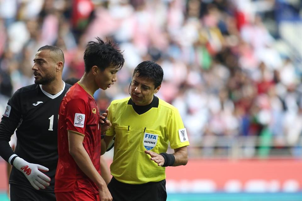 Tờ Fox Sports Asia chỉ ra những lợi thế của ĐT Việt Nam trước Nhật Bản. Ảnh Hữu Phạm