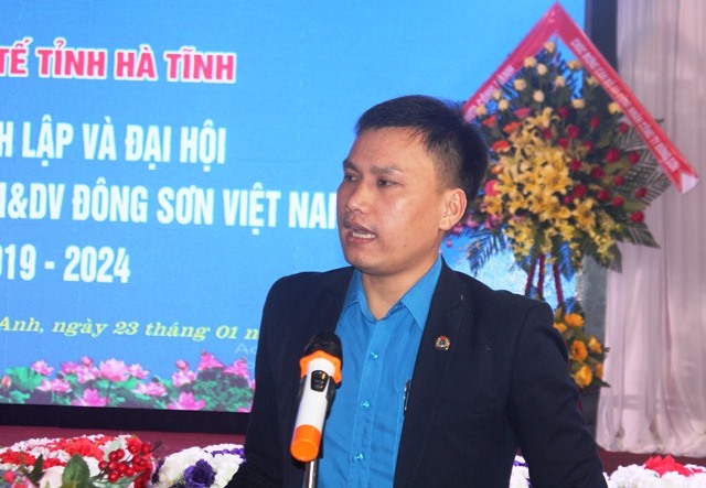 Đồng chí Nguyễn Đức Thạch phát biểu khẳng định khi gia nhập tổ chức công đoàn, các đoàn viên sẽ được công đoàn bảo vệ quyền, lợi ích, chăm lo tốt hơn.