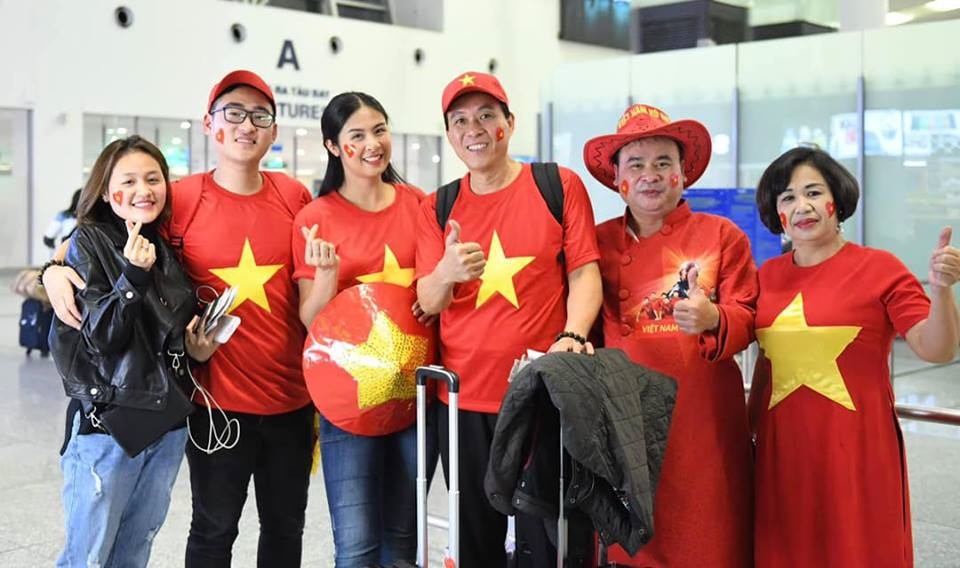 Đi cùng Hoa hậu Ngọc Hân còn có bố con diễn viên Đỗ Kỷ - Phạm Hoài An.