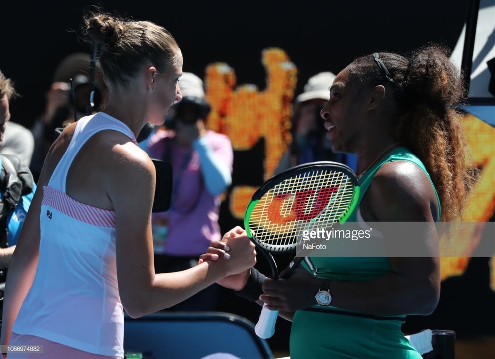 Serena thua ngược trong set 3 sau khi dẫn trước 5-1. Ảnh: Getty.