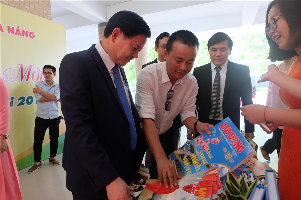 Gian trưng bày của Báo Lao động