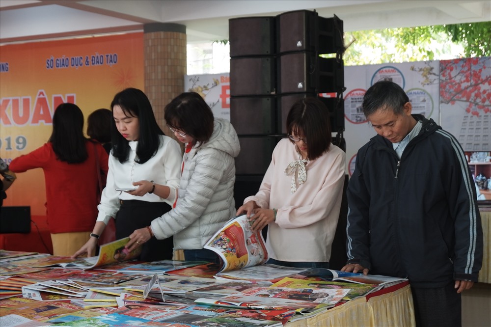 Khu trưng bày chung các ấn phẩm báo chí, truyền thông