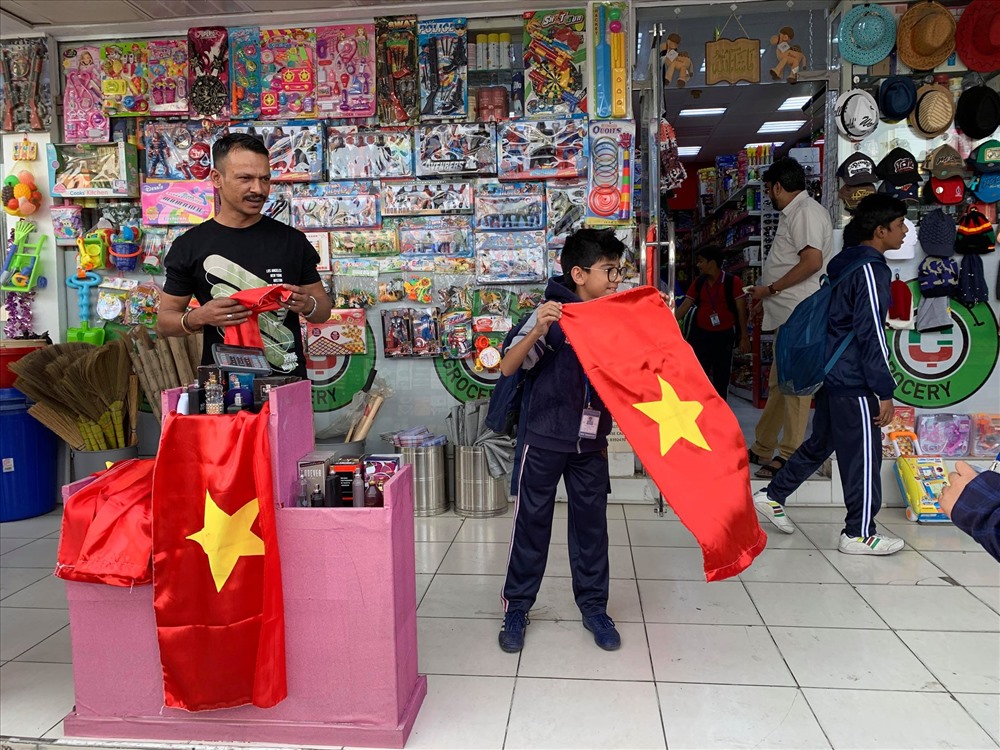 Hiện tại, thời tiết tại Dubai khá nắng với nhiệt độ khoảng 24 độ C. Ảnh: Khánh Hòa.