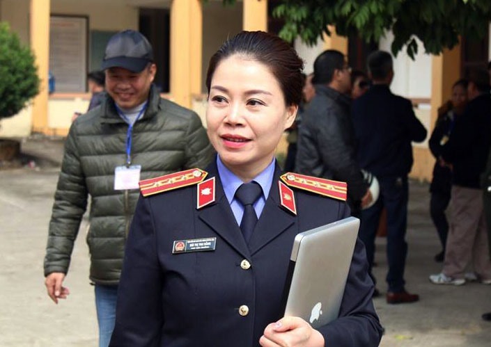 Kiểm sát viên Bùi Thị Thu Hằng.