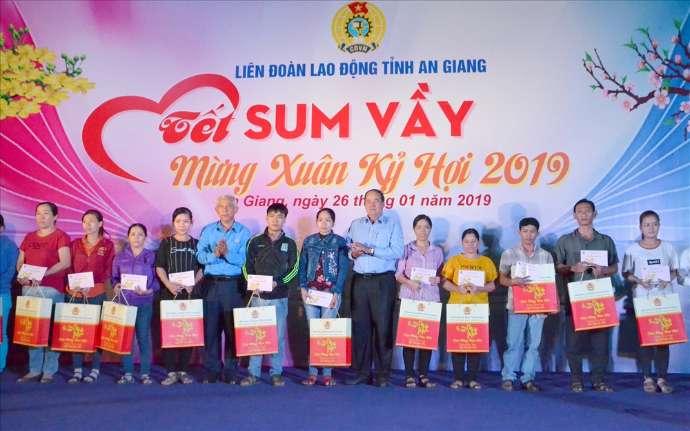Quang cảnh buổi lễ. Ảnh: Lục Tùng