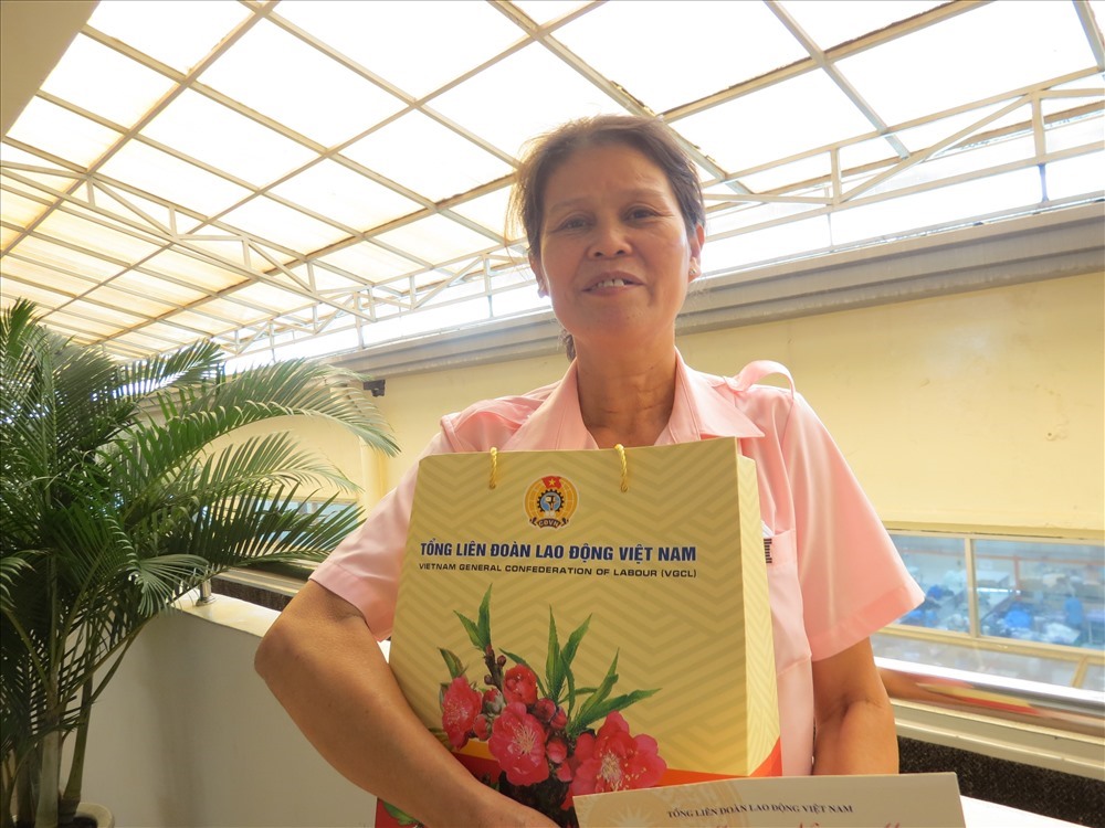 Cô Trường mong năm mới có sức khỏe để lo cho chồng, cho con