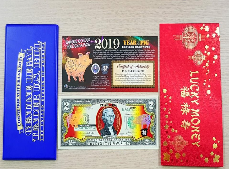 Tờ 2 USD in hình con lợn 2019
