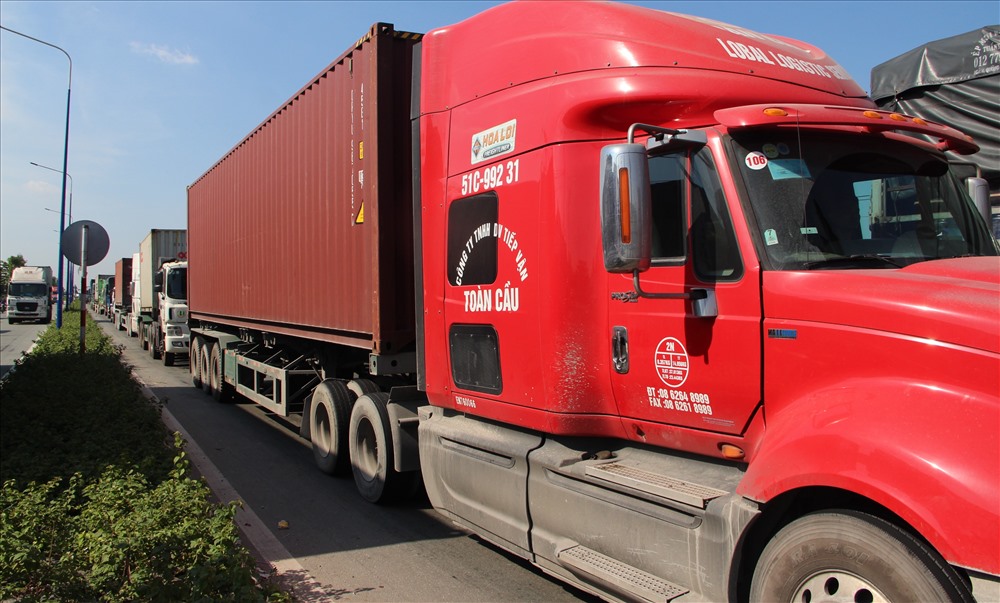 Container lưu thông qua các khu đông dân cư tiềm ẩn nhiều rủi ro tai nạn.