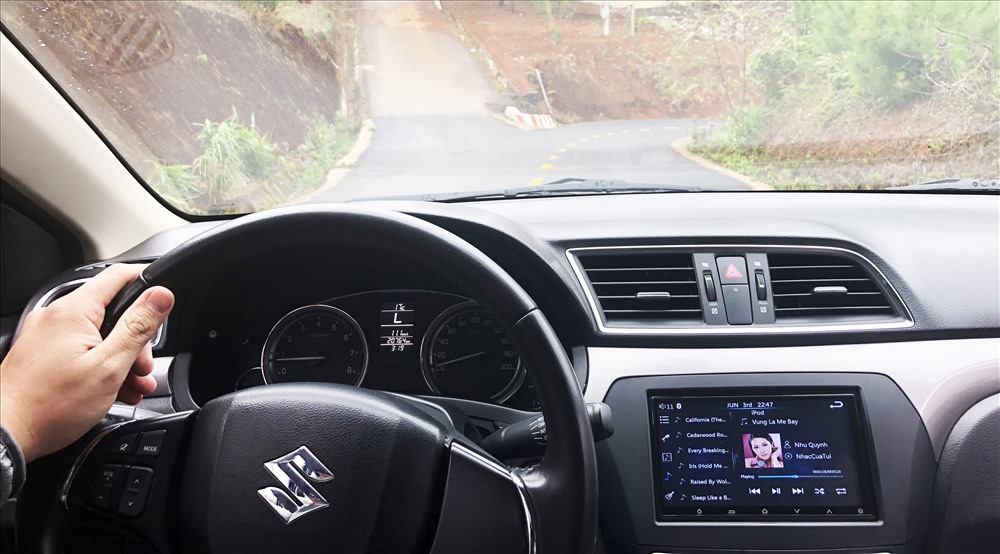 Suzuki Ciaz đổ đèo rất an toàn với hệ thống hộp số phân bổ hợp lý