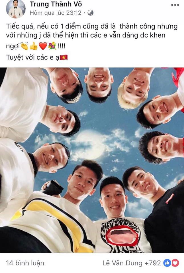 MC Thành Trung dành lời khen cho các cầu thủ.