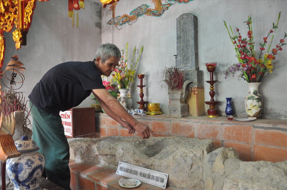 Các hoạt động khai thác du lịch của thành cổ Nhà Hồ còn rất nghèo nàn, đơn điệu. Ảnh: Thanh Hải