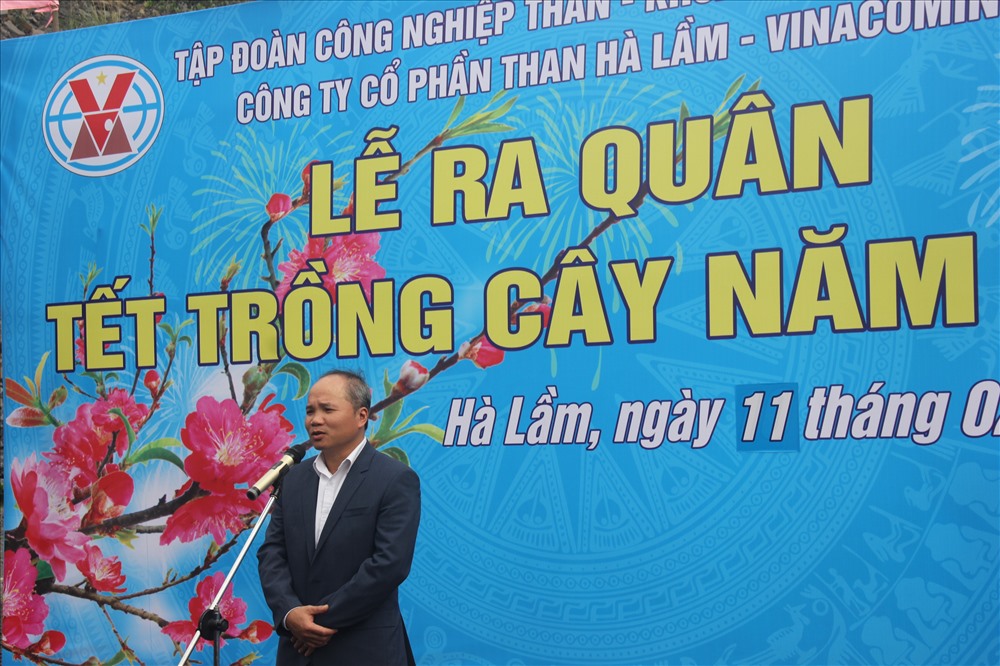 Đại diện Cty CP than Hà Lầm cam kết sản xuất năm 2019 đạt kế hoạch khai thác hơn 3 triệu tấn than và môi trường làm việc an toàn. Ảnh: T.N.D