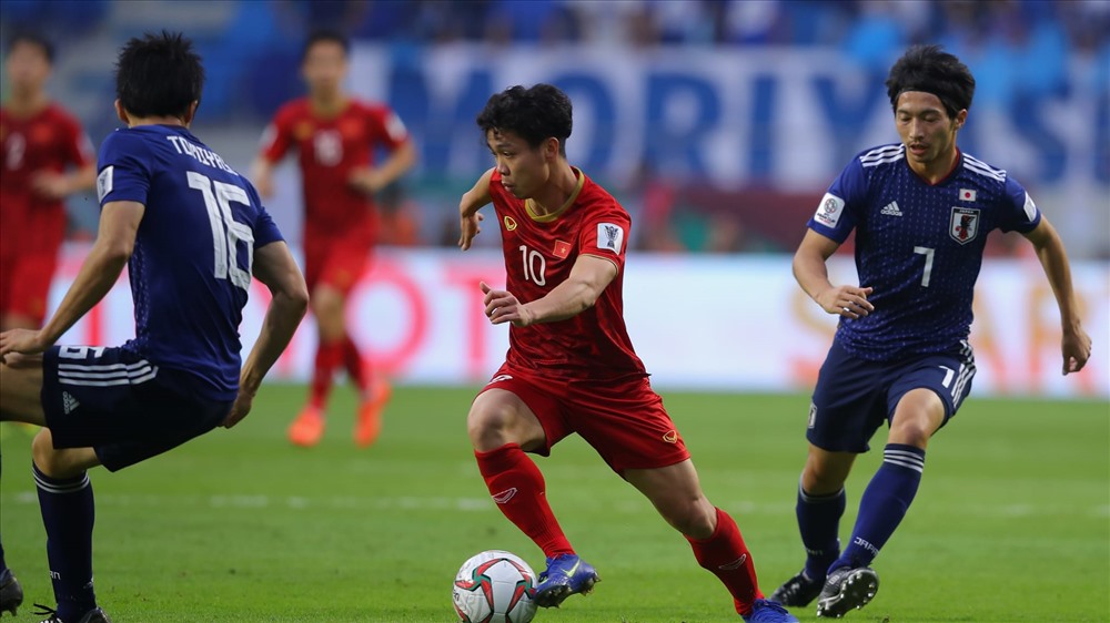 Công Phượng sẽ sang Hàn Quốc thi đấu cho đội bóng cũ của Xuân Trường là Incheon United với bản hợp đồng cho mượn 1 năm. Ảnh: Hữu Phạm