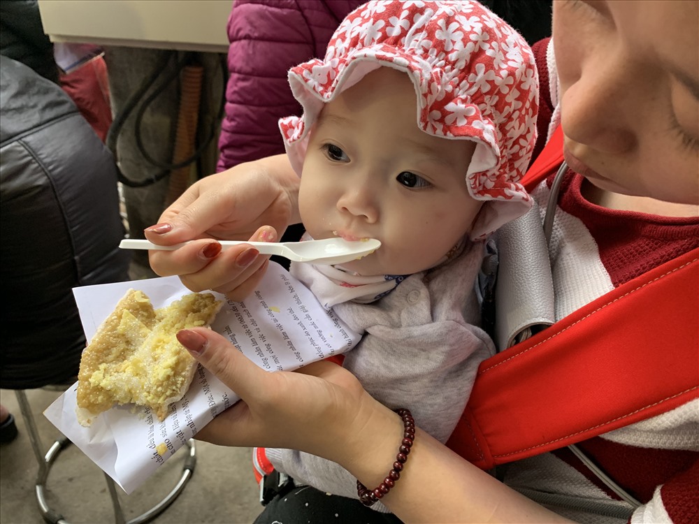 Món bánh đa kê được nhiều người lựa chọn. Một phần bánh đa kế có giá 15.000 đồng/phần.