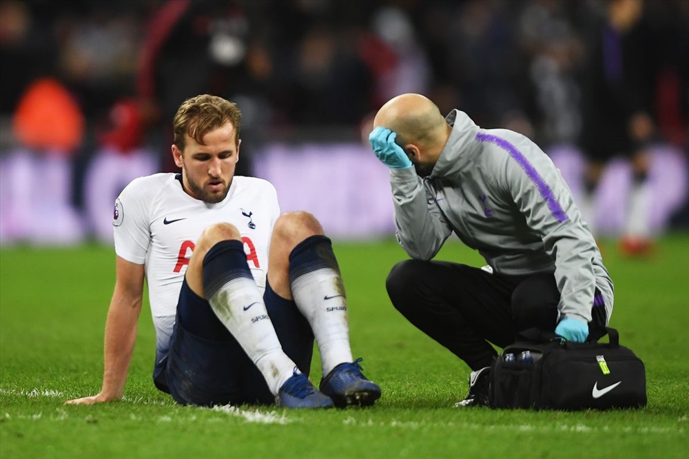 Kane ngồi ngoài 2 tháng do chấn thương. Ảnh: Getty.