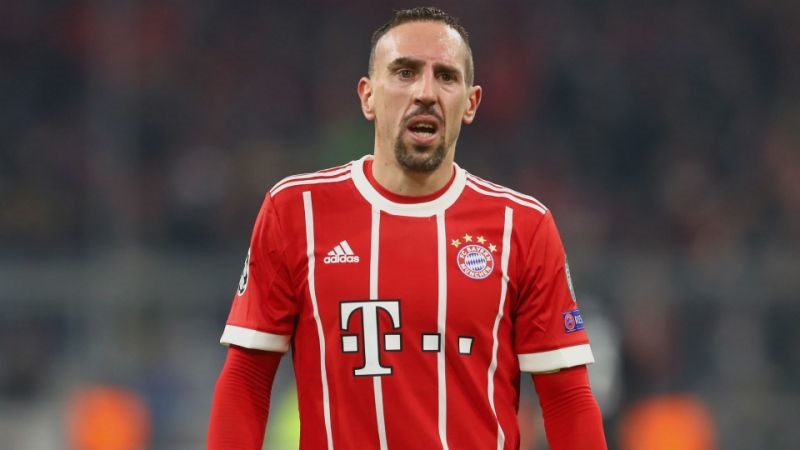 Ribery vẫn chưa hiểu tại sao bị tuột mất Quả bóng vàng 2013 vào tay Ronaldo. Ảnh Yahoo Finance