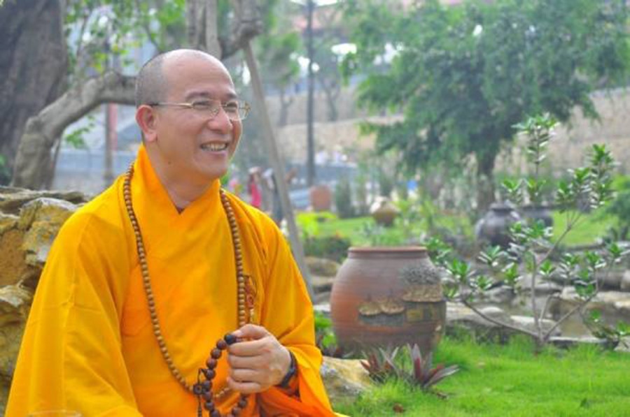 Thầy Thích Trúc Thái Minh - Trụ trì chùa Ba Vàng.