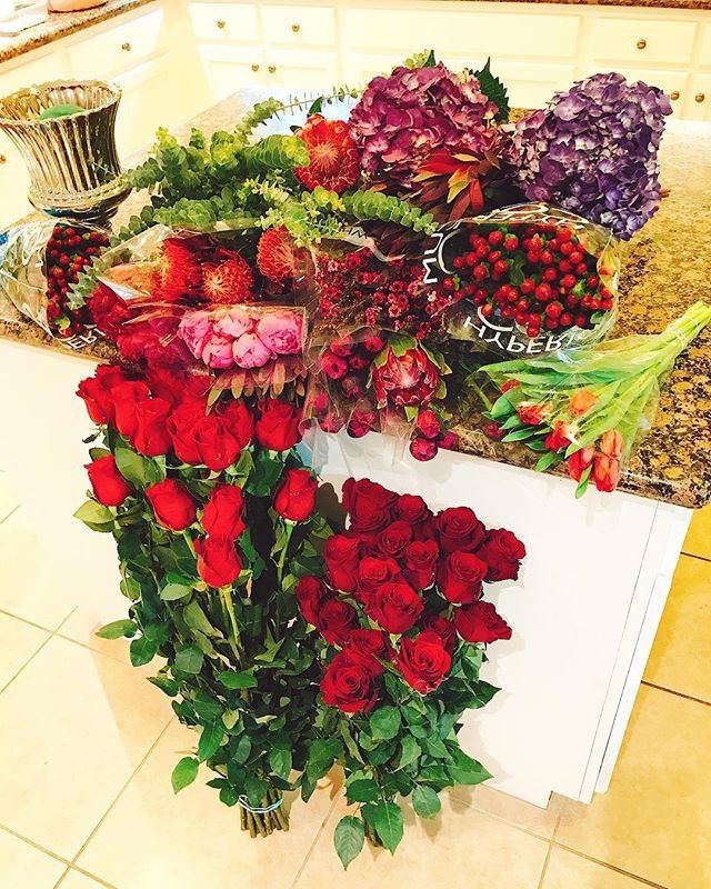 Những bông hoa tươi thắm được Phạm Hương khoe trên đất Mỹ.