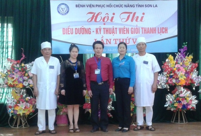 Ban Giám khảo Hội thi. Ảnh: CĐ ngành Y tế tỉnh Sơn La