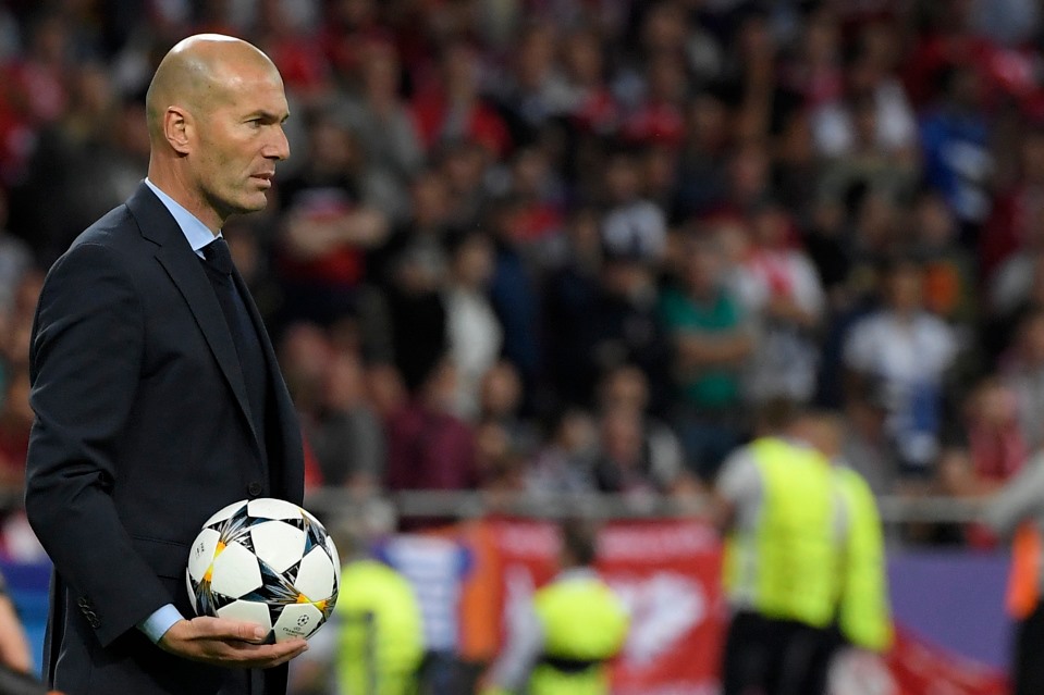 Zinedine Zidane liệu có kết đôi với Chelsea?. Ảnh talkSPORT