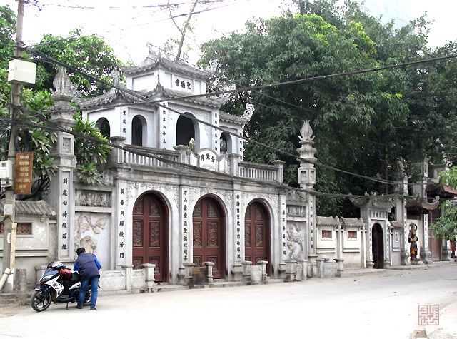 Chùa Hà vốn nổi tiếng là nơi cầu tình duyên.