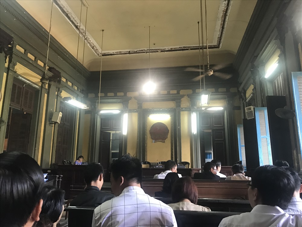 Hình ảnh tại phiên toàn sáng 20.2