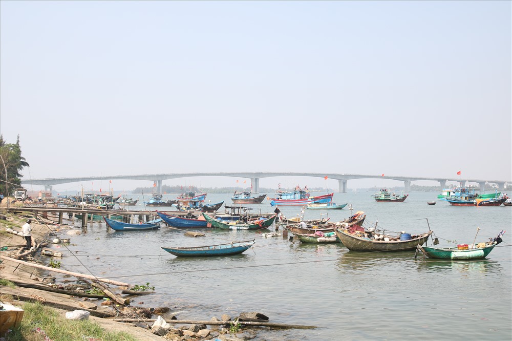 Đây là khu vực nằm giàu tiềm năng về du lịch của tỉnh Quảng Nam khi nằm giữa TP.Hội An và Vinpearl Land. Do vậy, muốn nơi đây sớm phát triển du lịch thì trước tiên phải xử lý nạn rác thải.