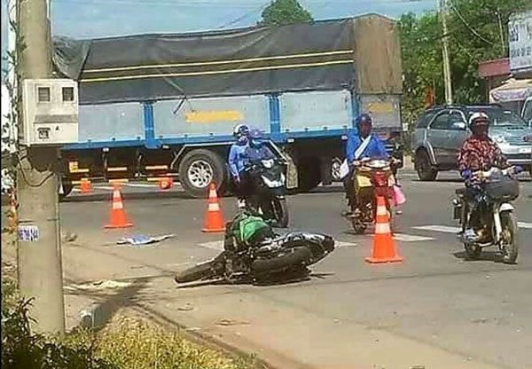 Hiện trường vụ tai nạn khiến người lái xe máy thiệt mạng. Ảnh: atgt.vn.