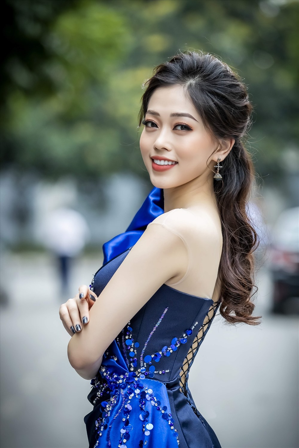 Nhan sắc Phương Nga được đánh giá ngày càng thăng hạng sau khi công khai hẹn hò.