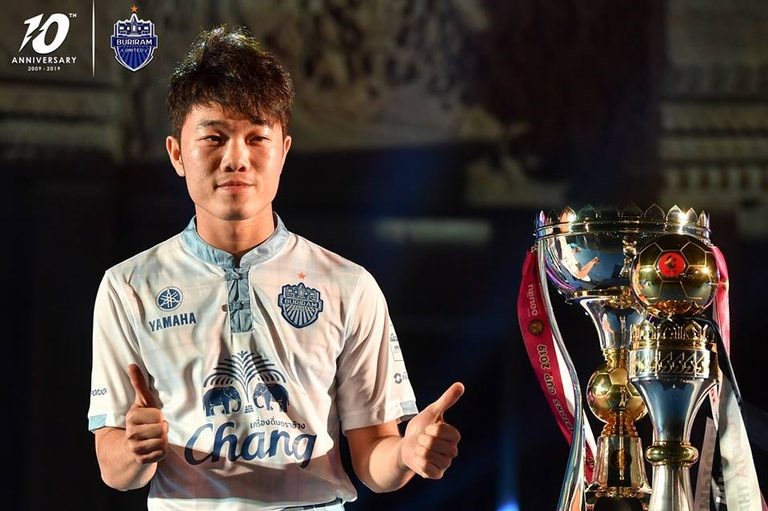 Xuân Trường phải nỗ lực để giành xuất đá chính tại Buriram United. Ảnh Buriram United