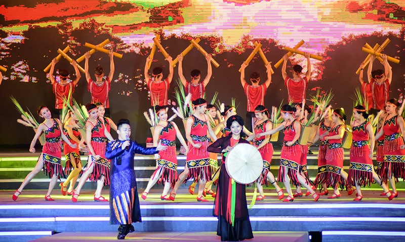 Nhiều hoạt động sôi nổi diễn ra tại chương trình.