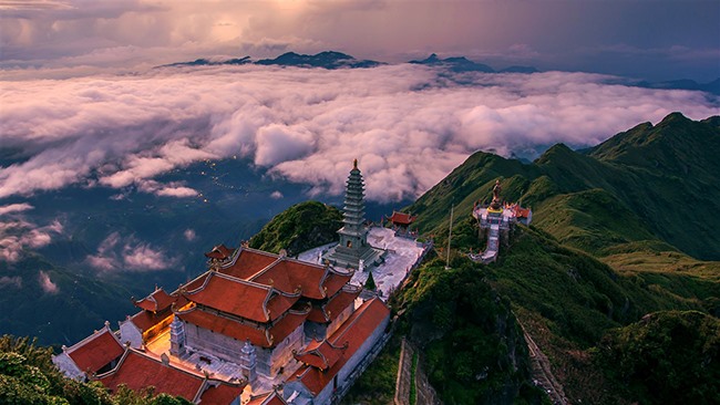 Quần thể du lịch trên đỉnh Fanci