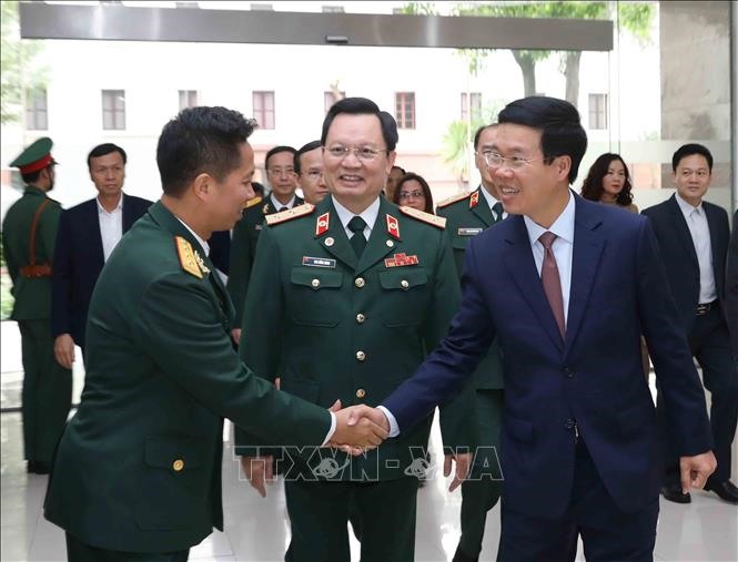 Trưởng Ban Tuyên giáo Trung ương Võ Văn Thưởng thăm Bệnh viện Trung ương Quân đội 108 nhân Ngày Thầy thuốc Việt Nam. Ảnh: Phương Hoa/TTXVN