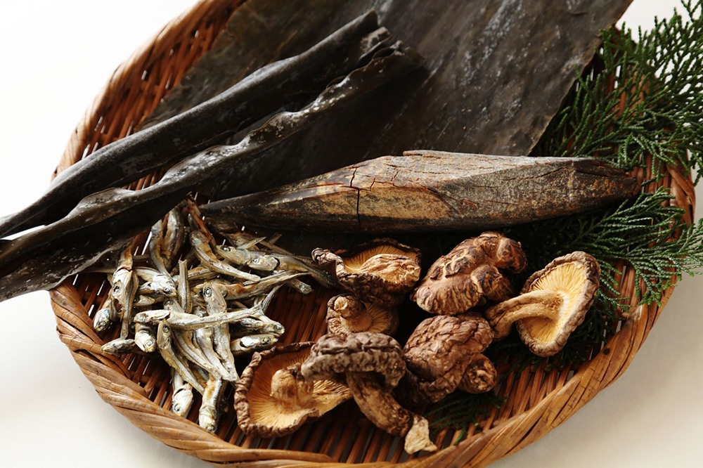 Nguyên liệu tạo ra nước dùng dashi đậm đà vị umami.