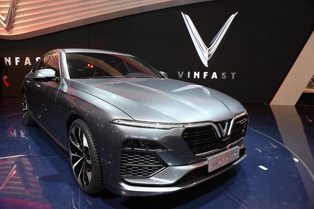 Vẻ ngoài cực kỳ ấn tượng của chiếc Sedan Lux A2