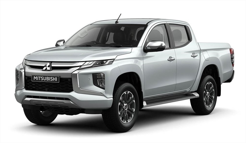 Dòng xe bán tải Mitsubishi Triton 2019 phiên bản màu trắng.