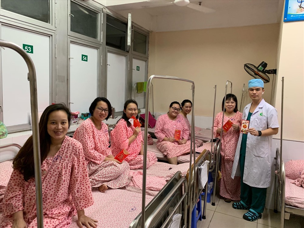 Các sản phụ chờ sinh tại Bệnh viện Phụ sản Hà Nội đêm Giao thừa Tết Kỷ Hợi 2019. Ảnh: BSCC