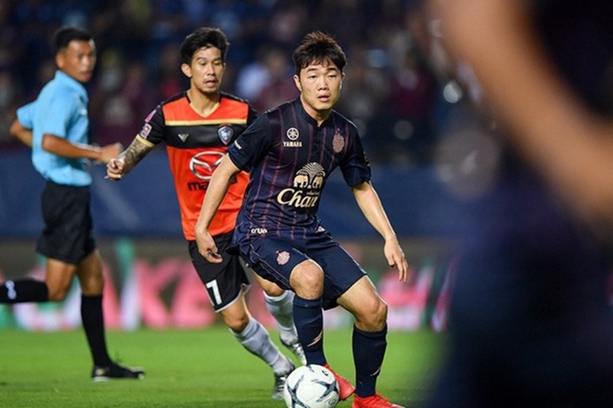 Siam Sports nhận định tiền vệ Xuân Trường sẽ ngồi dự bị ở trận đấu tối nay.