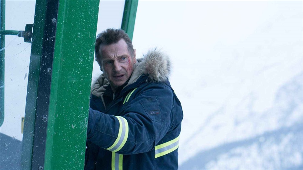 Cuộc sống yên bình ở một thị trấn nhỏ ở Colorado của Nels (Liam Neeson) bỗng đảo lộn khi con trai của ông bị một băng đảng ma túy sát hại. Coxman không đủ kiên nhẫn chờ cảnh sát xử lý. Chỉ bằng đôi tay và kỹ năng của một tài xế xe cào tuyết, Nels xông pha đi tìm kẻ thủ ác nhưng lại vô tình châm ngòi cho một cuộc chiến băng đảng. Coxman phải tìm cách kết thúc cuộc chiến trước khi lửa đạn của nó bao trùm lấy thị trấn.