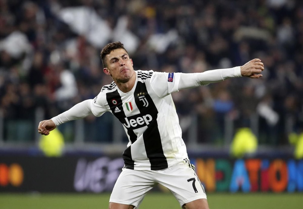 Còn ai cản bước CR7? Ảnh: Getty.
