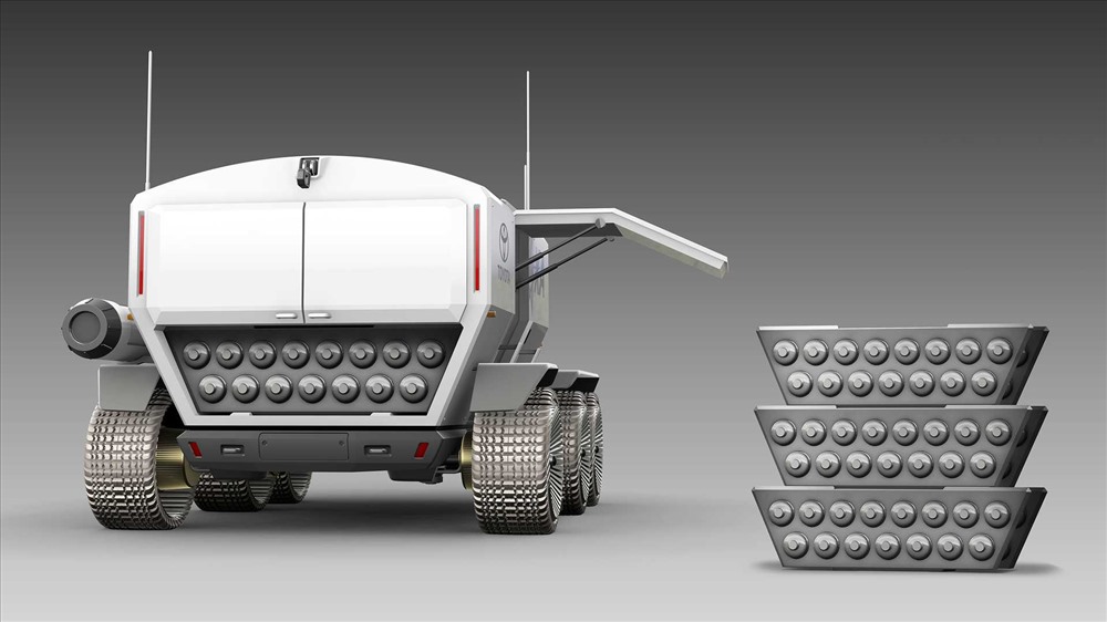 Rover sử dụng tấm năng lượng mặt trời và pin nhiên liệu để tạo và lưu trữ năng lượng.