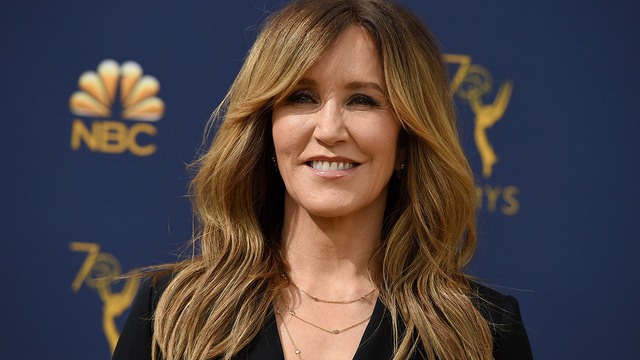 Felicity Huffman nổi tiếng với bộ phim truyền hình Những bà nội trợ kiểu Mỹ từ năm 2004 đến 2012. Ảnh: AP