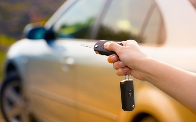 Kẻ trộm có thẻ can thiệp quyền điều khiển xe. Ảnh: Twelfth Round Auto.