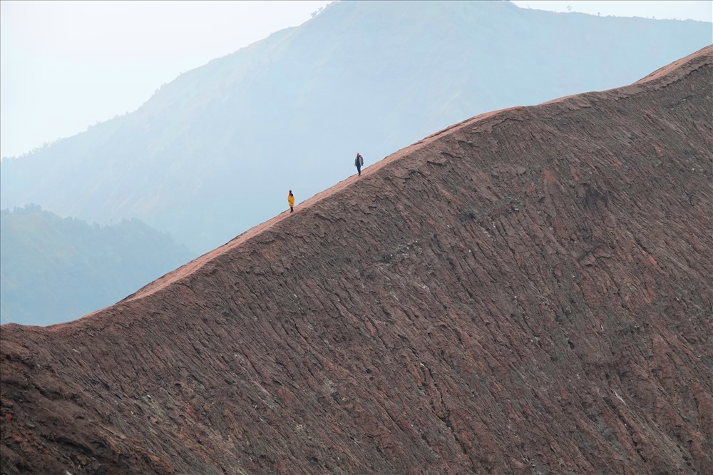 Đường đến núi lửa Ijen.