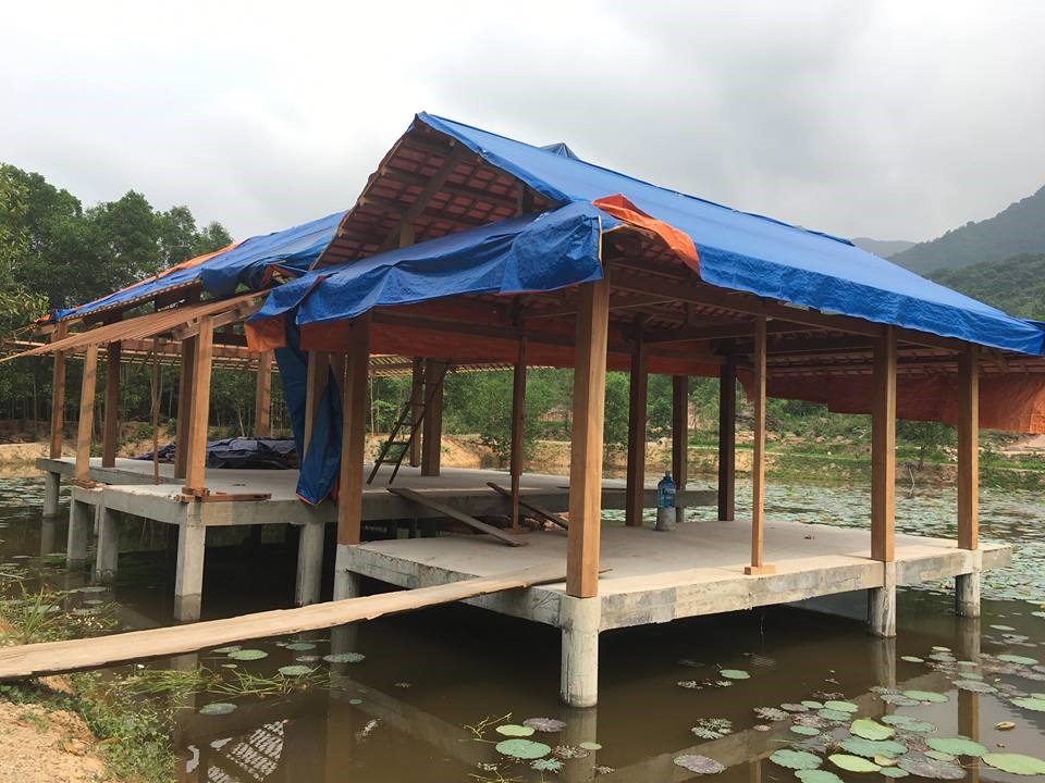 Một công trình của khu nghỉ dưỡng “chui” trong khu vực rừng phòng hộ ở Quảng Nam. Ảnh: Đ.V